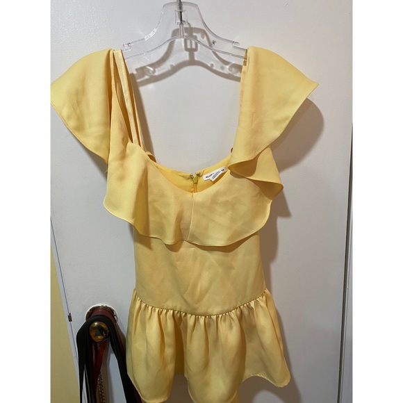 Pale Yellow Cold Shoulder Top - Picture 1 of 3